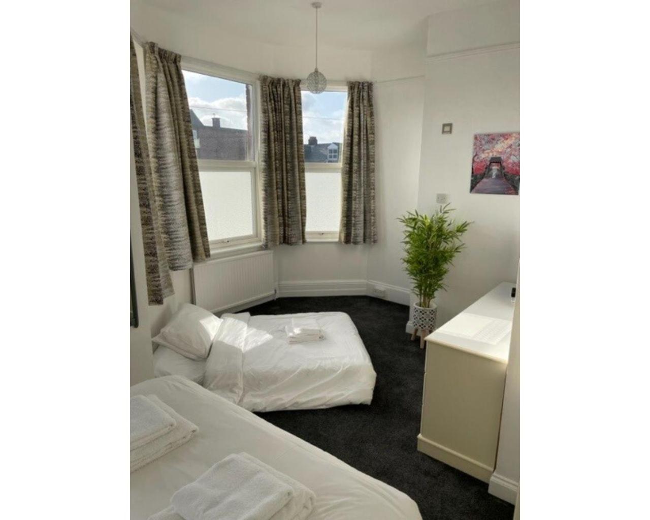 Sunnydene Hotel Горад Грэйт Ярмут Стая снимка